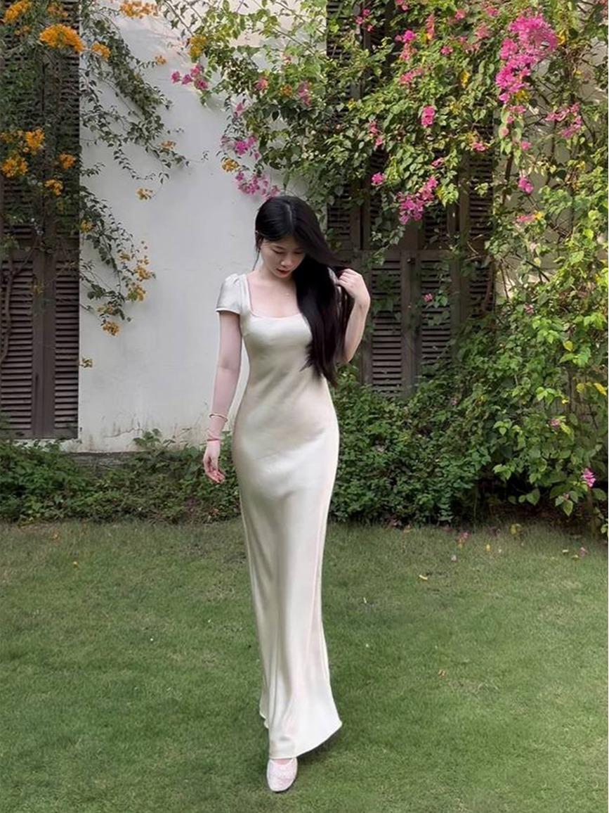 |DLD-007| Đầm Lụa Cổ Vuông Có Tay