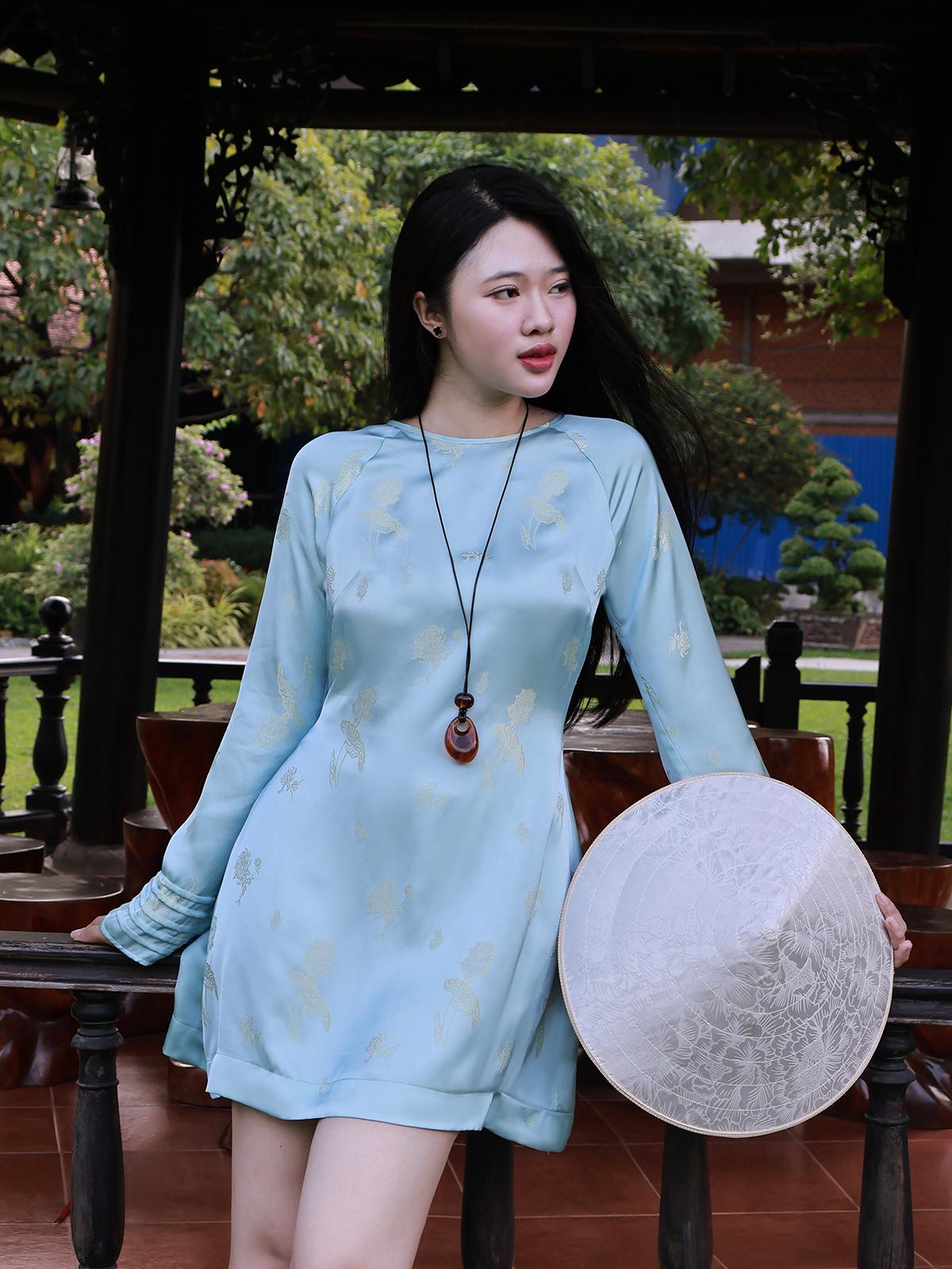 |DLN-001| LIÊN HOA Đầm Gấm Form Ngắn Tay Dài