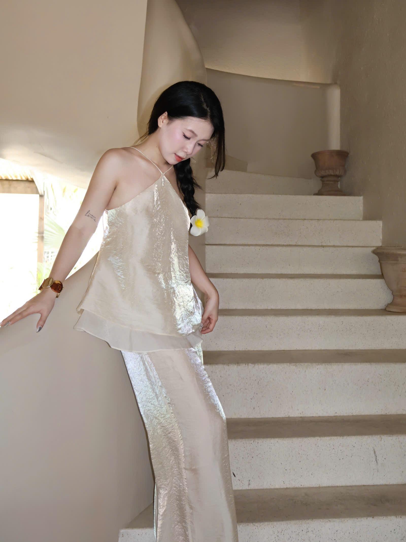 |SET-004| LIÊN HƯƠNG Set Yếm Cột Dây Kèm Quần Ống Rộng