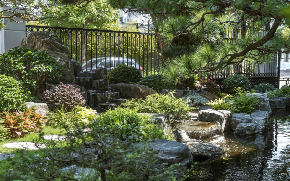 Hồ cá Koi Ecopark – Giải pháp chống thấm an toàn bằng TAIKO PU92 gốc nước