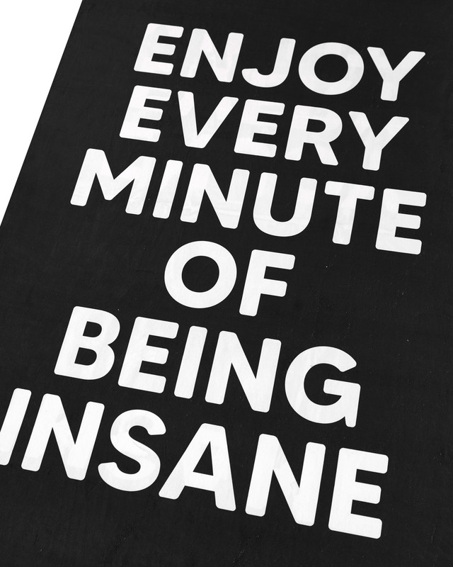 Insane® Urban Towel - Black