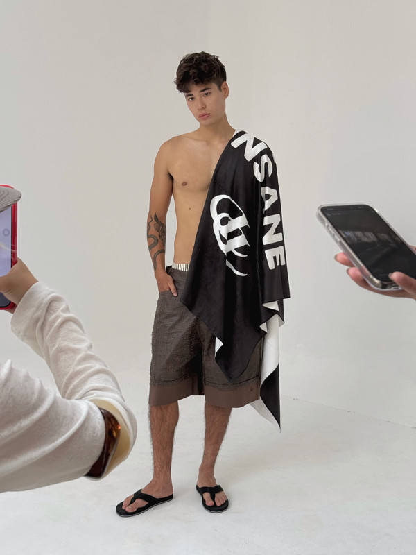 Insane® Urban Towel - Black