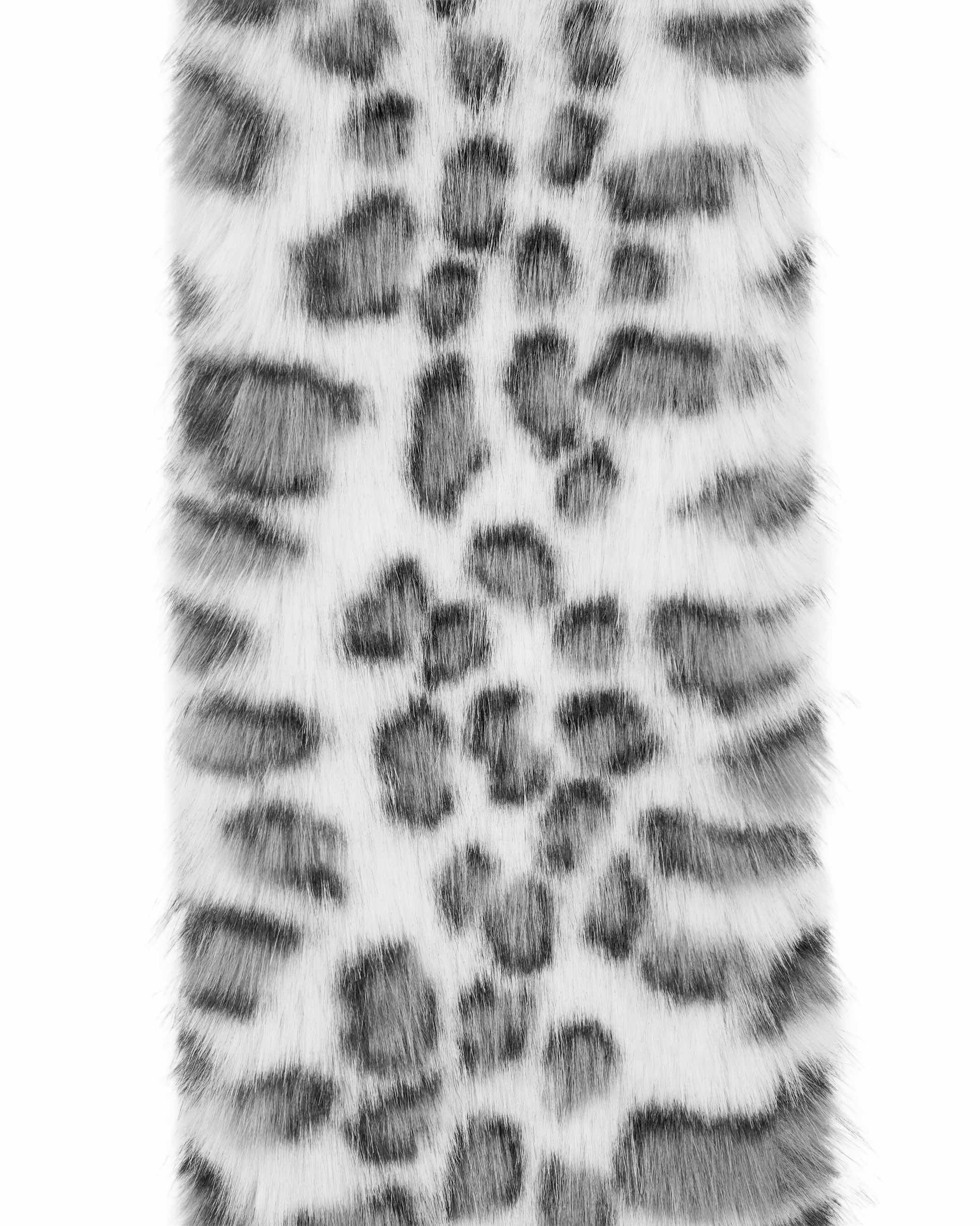 Insane® Arctic Leopard Scarf