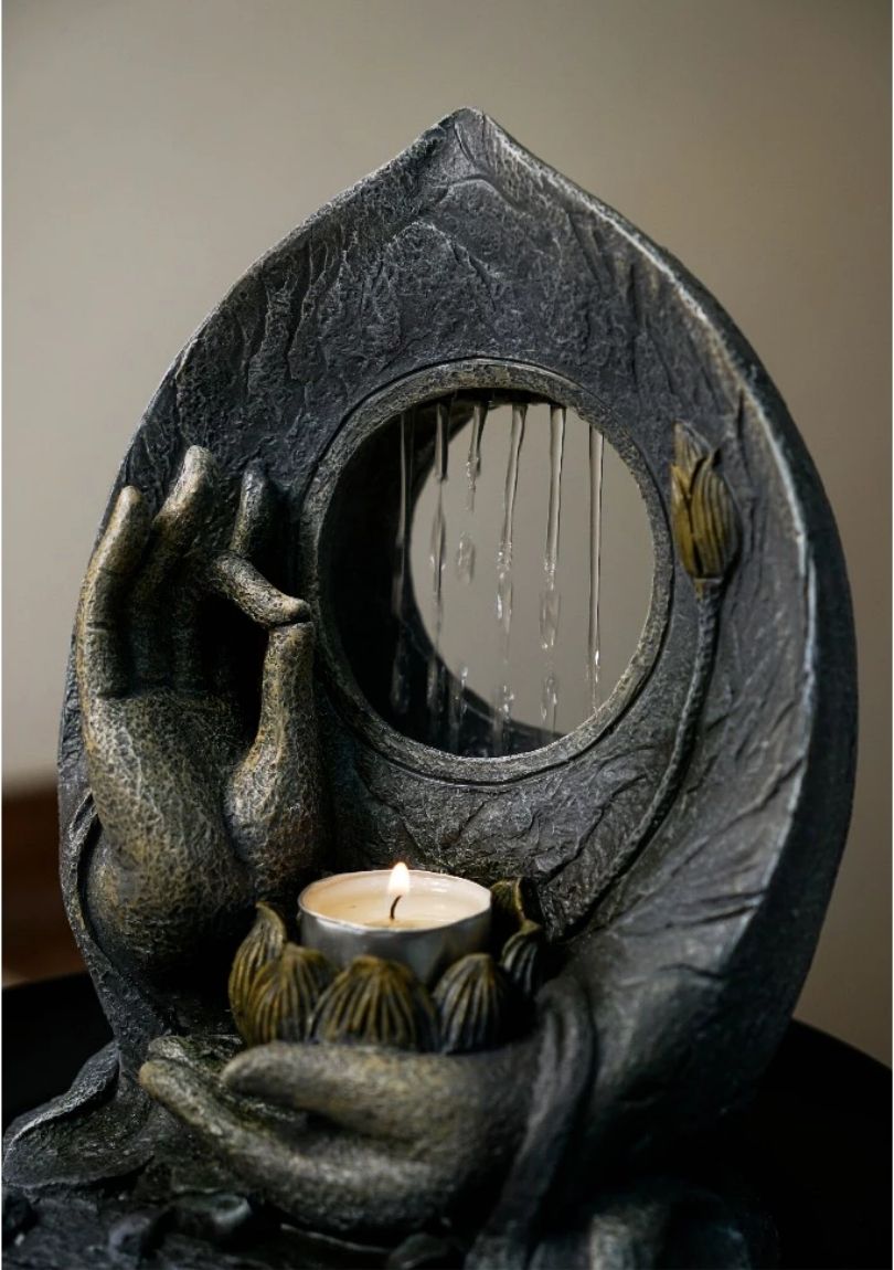 Thác Nước Phong Thủy Mini Để Bàn TNMKB09 – Hoa Sen & Bàn Tay Thiền Định Thanh Tịnh