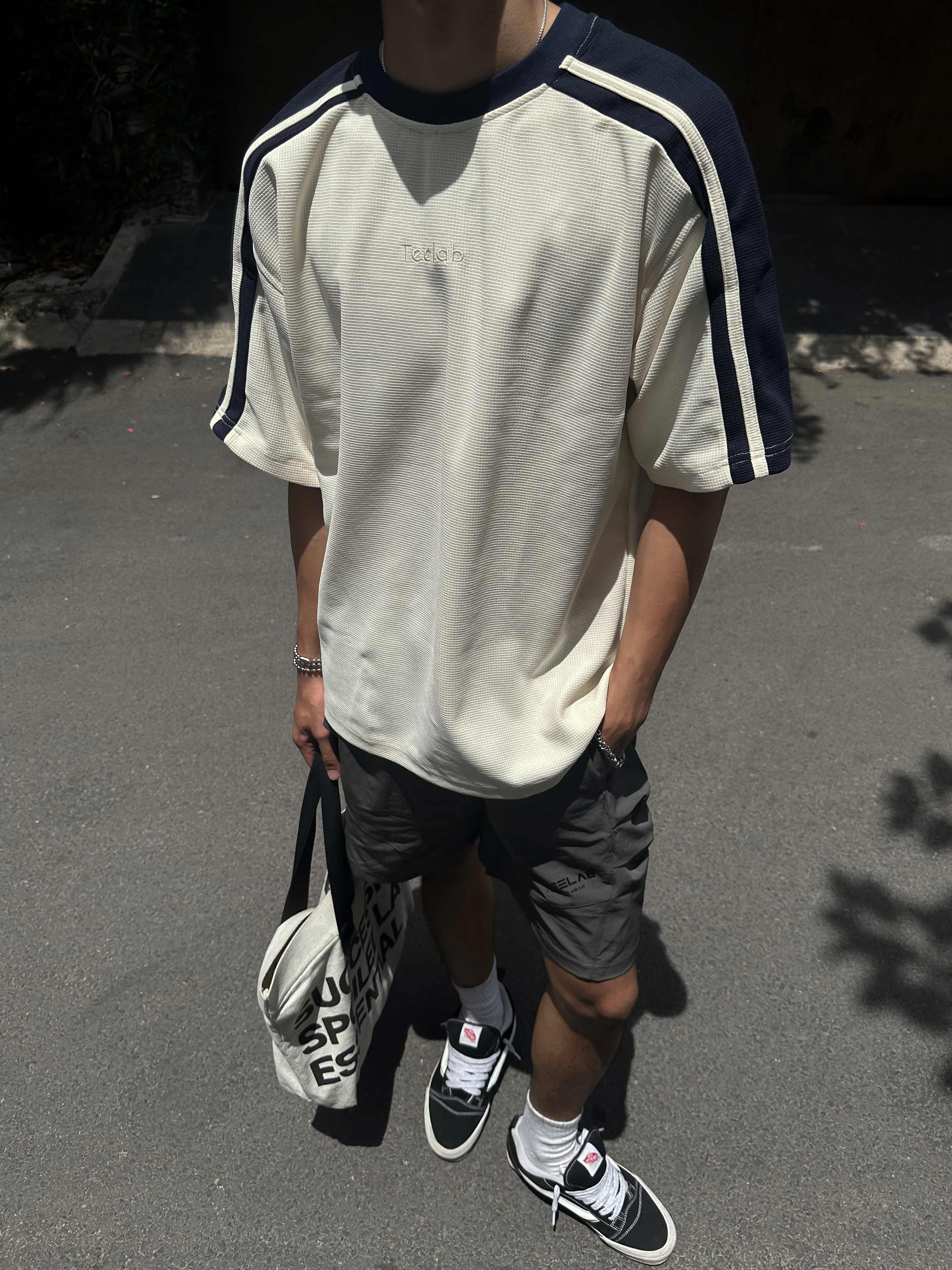 Áo Thun Teelab Local Brand Unisex Sporty Side-Line Tshirts TS257