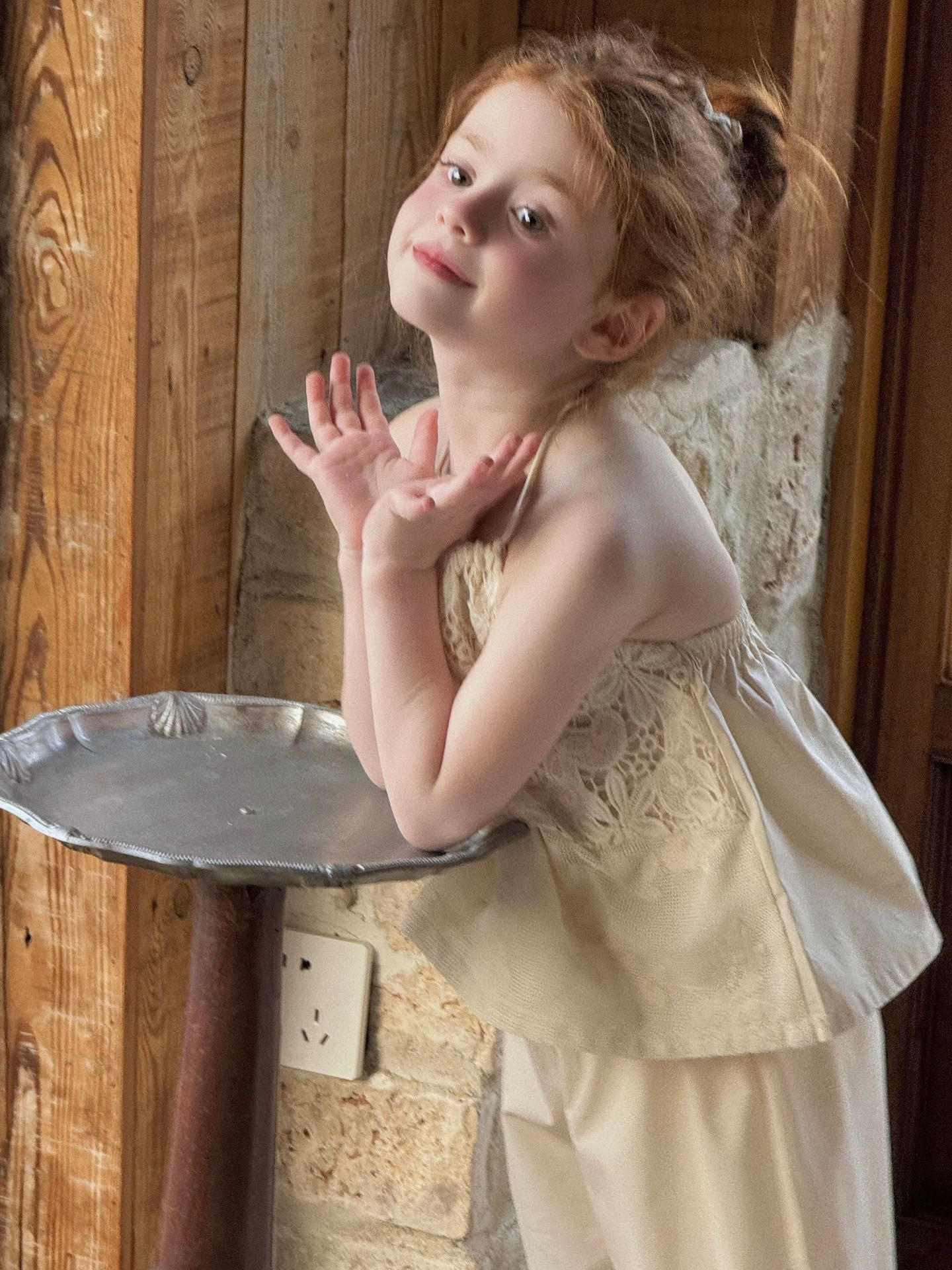 Set Áo Yếm Quần Dài Ren Kem Lưới Ota