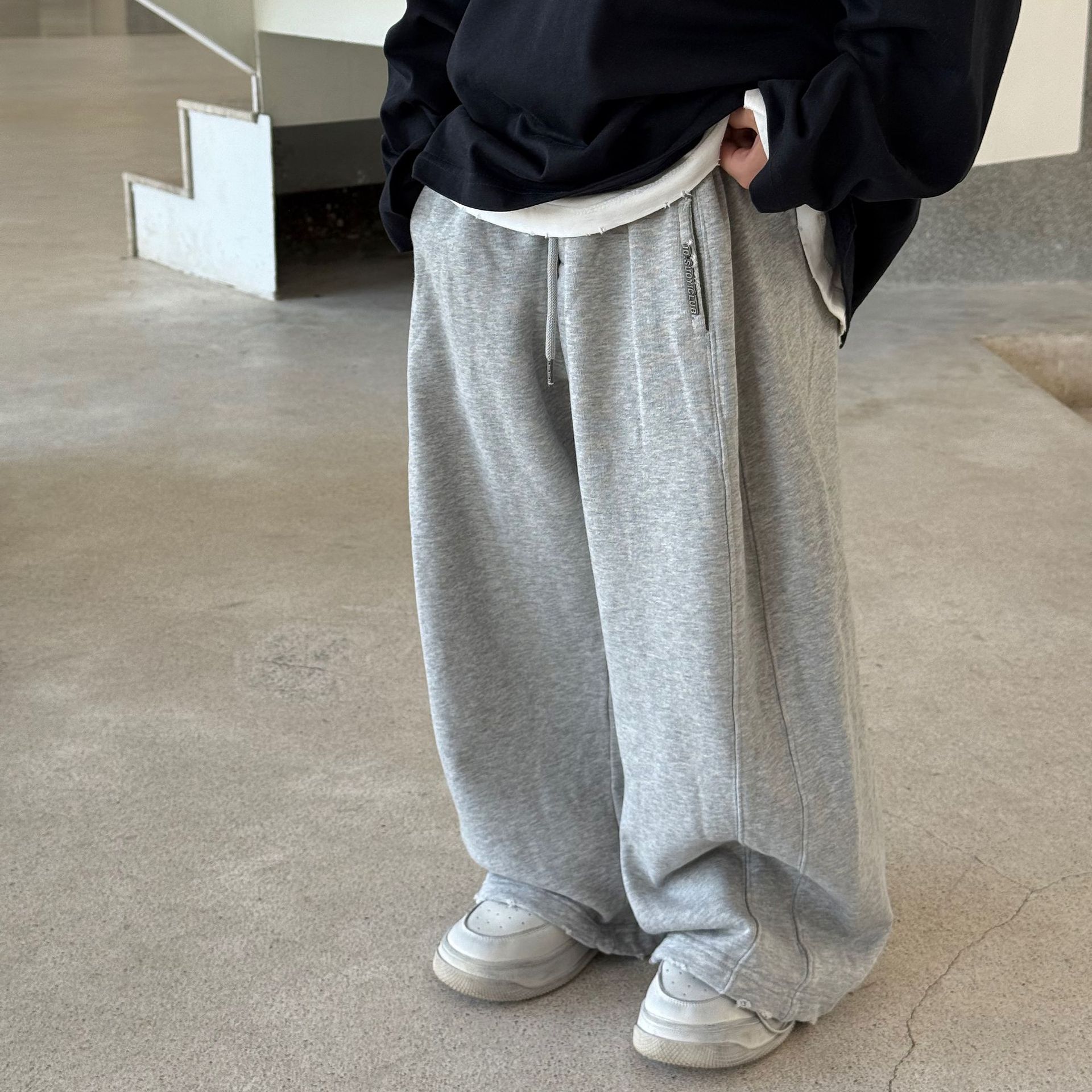 Quần Dài Nỉ Xám FS