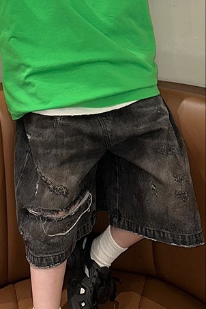 QN Jean Đen Rách 1 Gối Ly