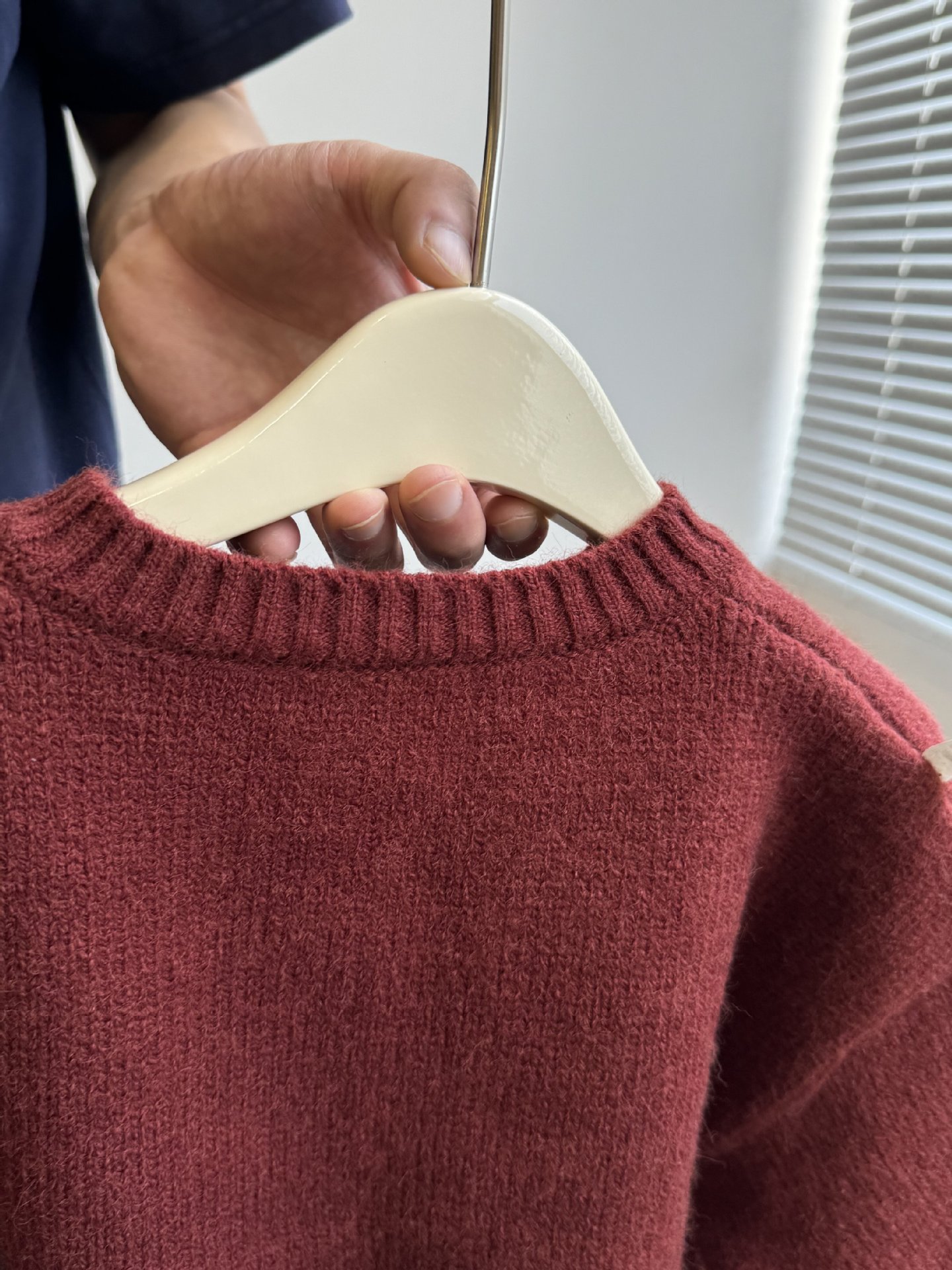 ÁO KHOÁC LEN ĐỎ NƠ