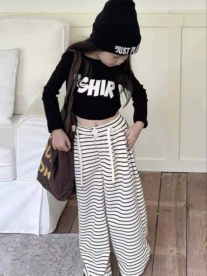 Áo croptop dài tay đen