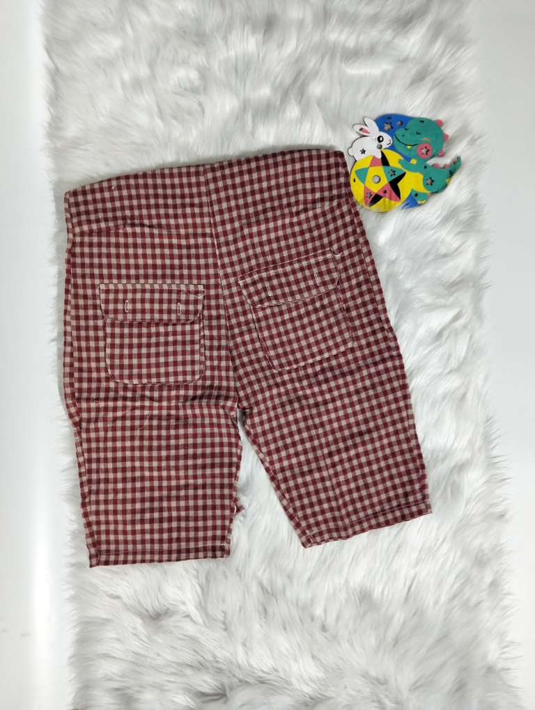 Quần Yếm Caro Đỏ