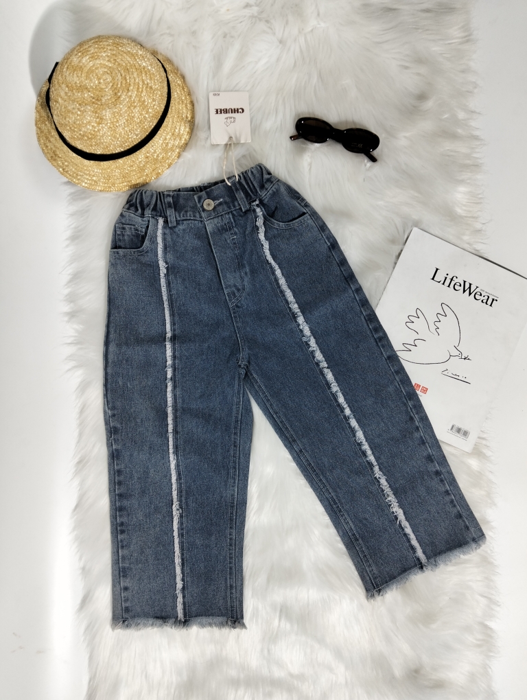 QD Jean Xanh Đấm Bé Gái