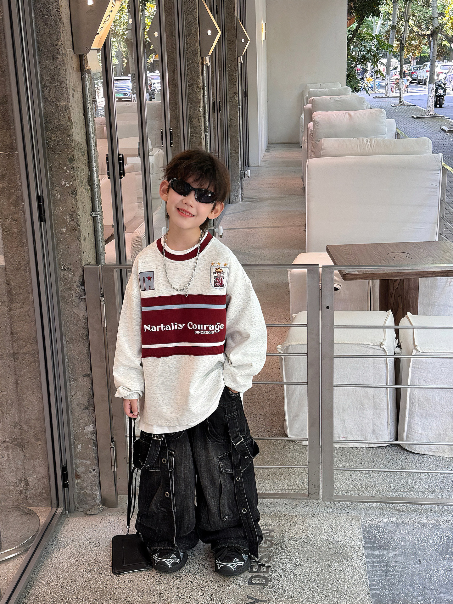 AD Xám Đỏ 2013 FS