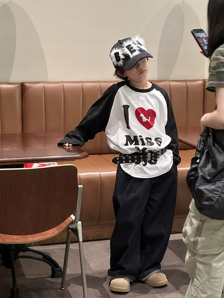 Áo Dài Trắng Tay Đen Mdog Ly