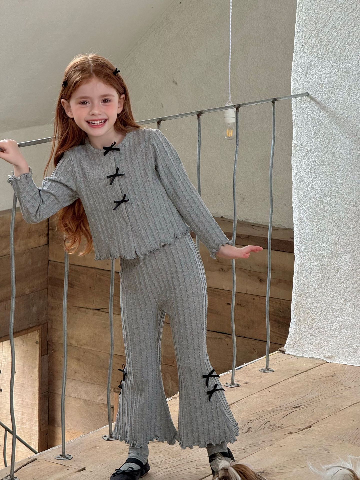 Set Dài Thun Xám Nơ Đen Ota