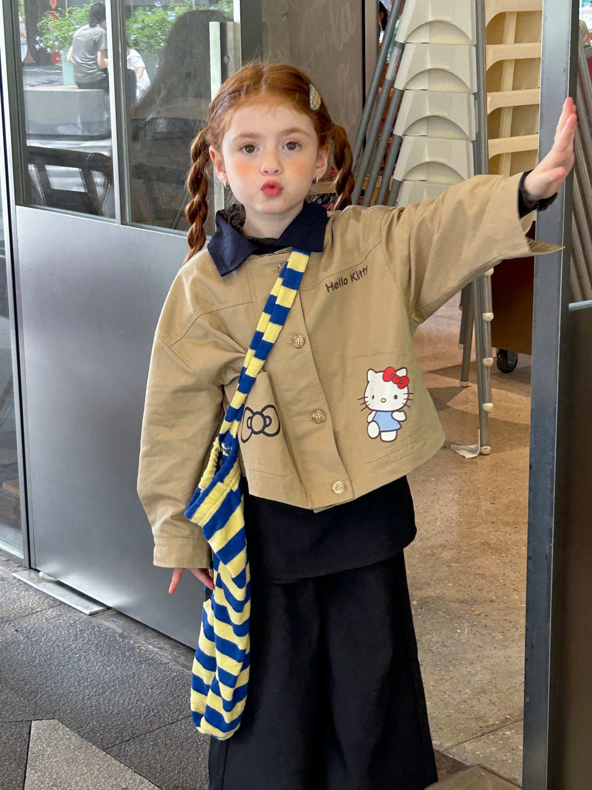 Áo Khoác Kaki Be Kitty Peach