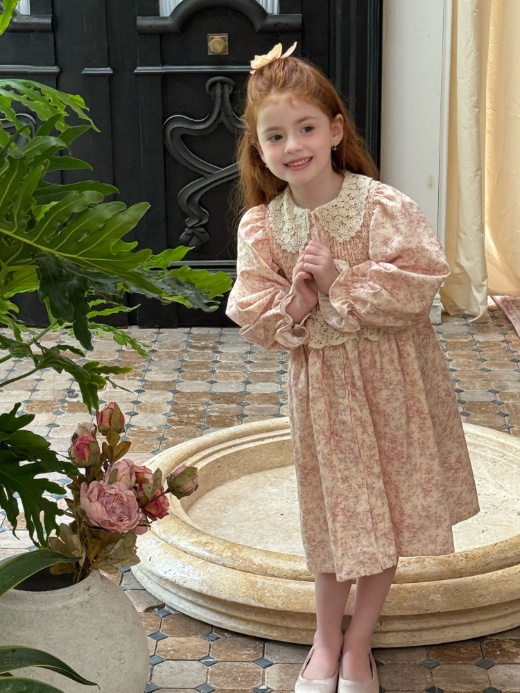 VD Kem Hoa Hồng Cổ Ren Chengle