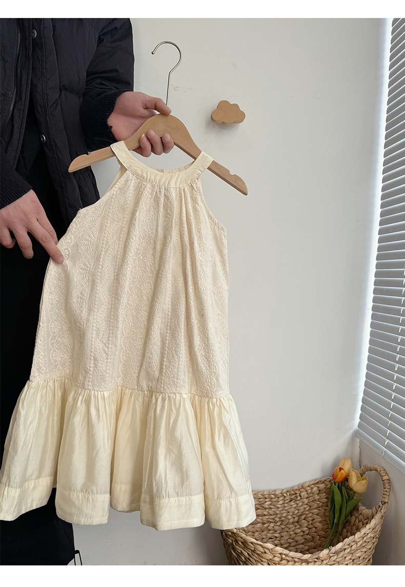 Váy Dài Yếm Hoa Kem Muzi