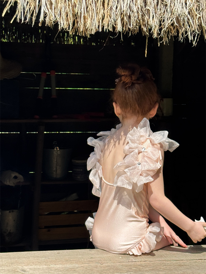 Jump Bơi Hồng Nơ Đá Chegle