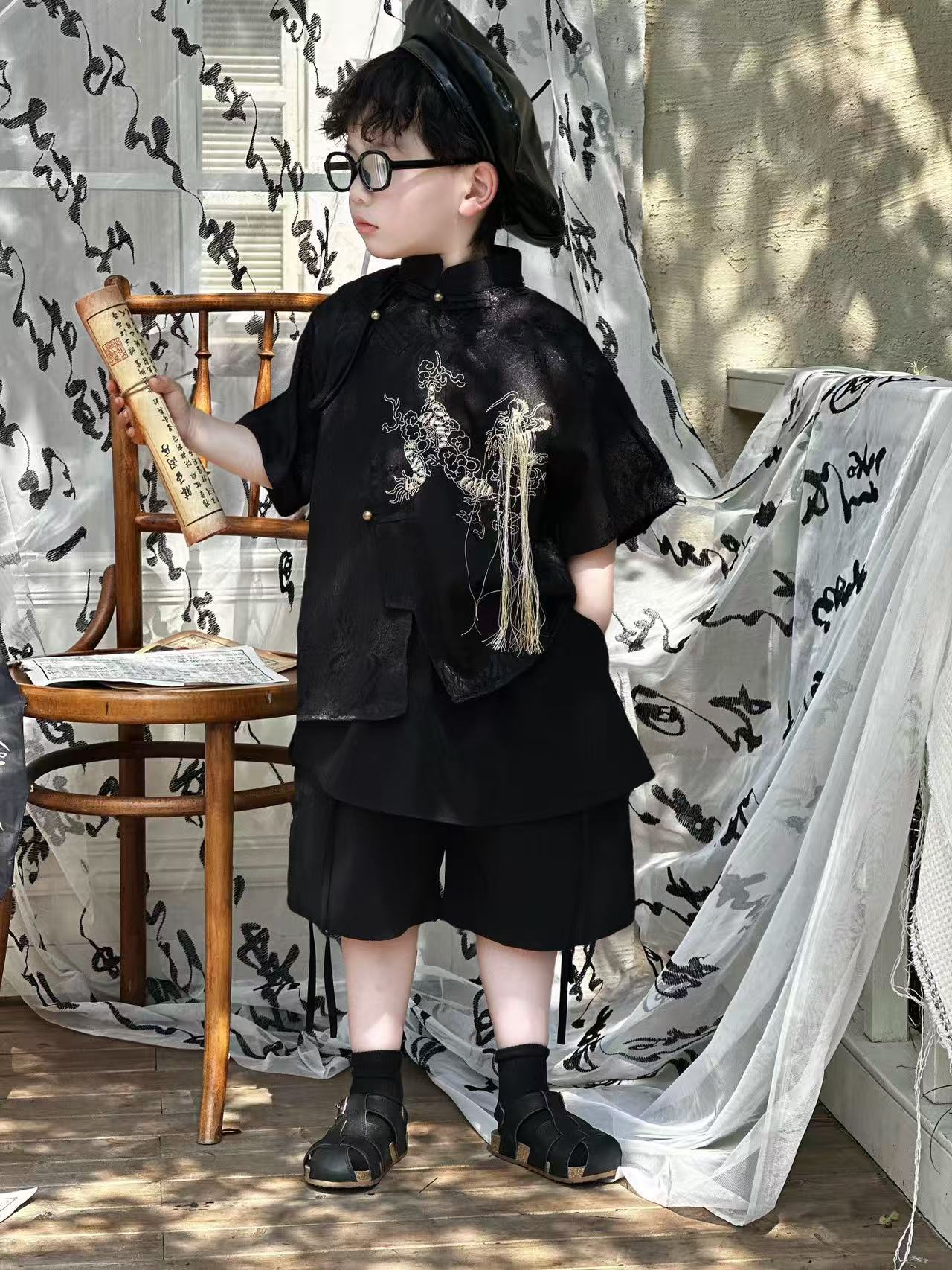 SN Áo Đen Thêu Quần Vạt YH