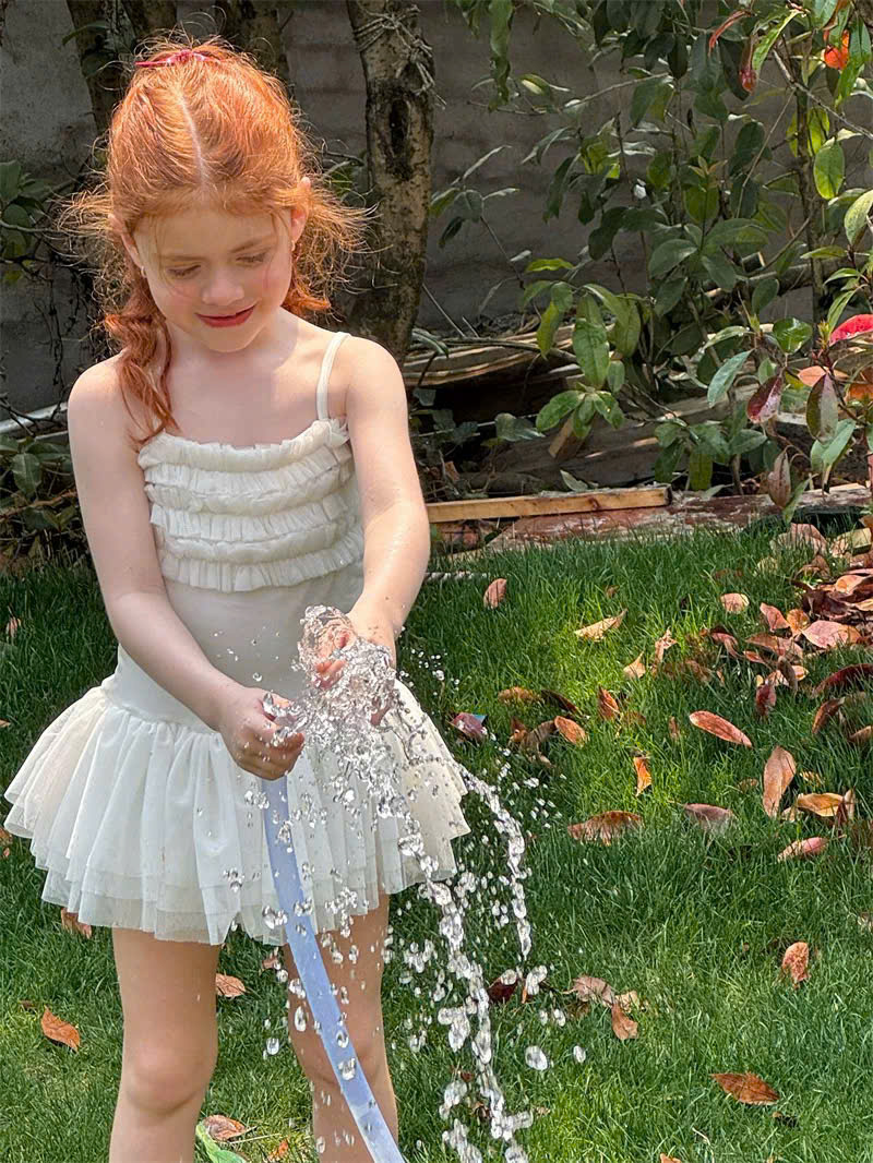 Jump Bơi Trắng Xòe Chengle