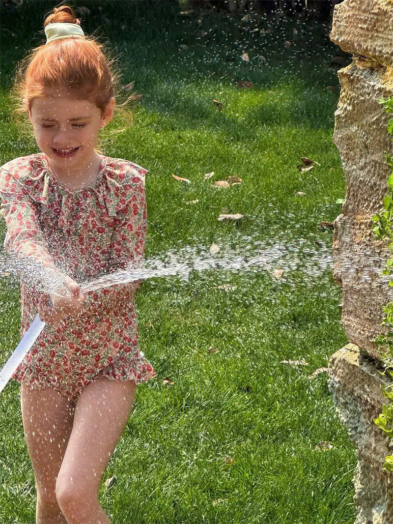 Jump Bơi Hoa Hồng Chengle