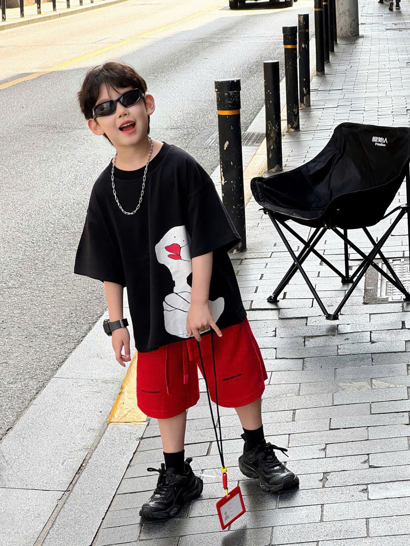 SET Ngắn Áo Vịt Đen Quần Đỏ FS