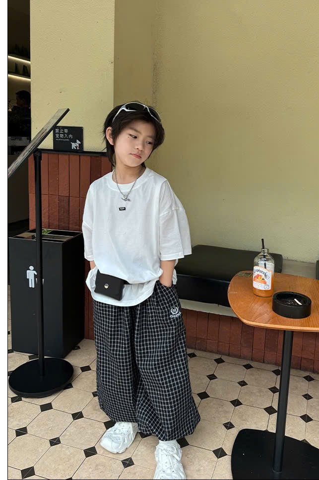 AN Trắng Chữ Đen Ly