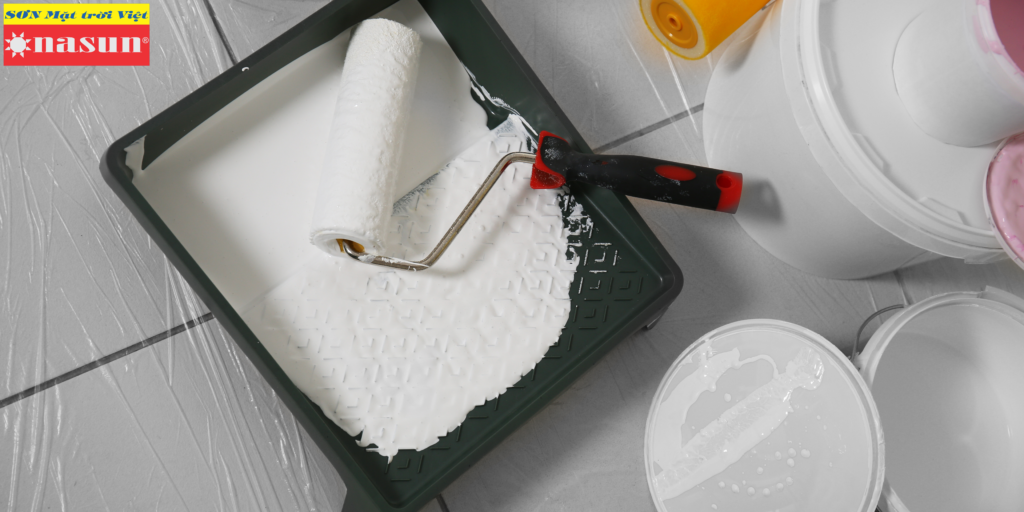 Tỷ lệ pha nước sạch cho sơn nội thất là bao nhiêu?