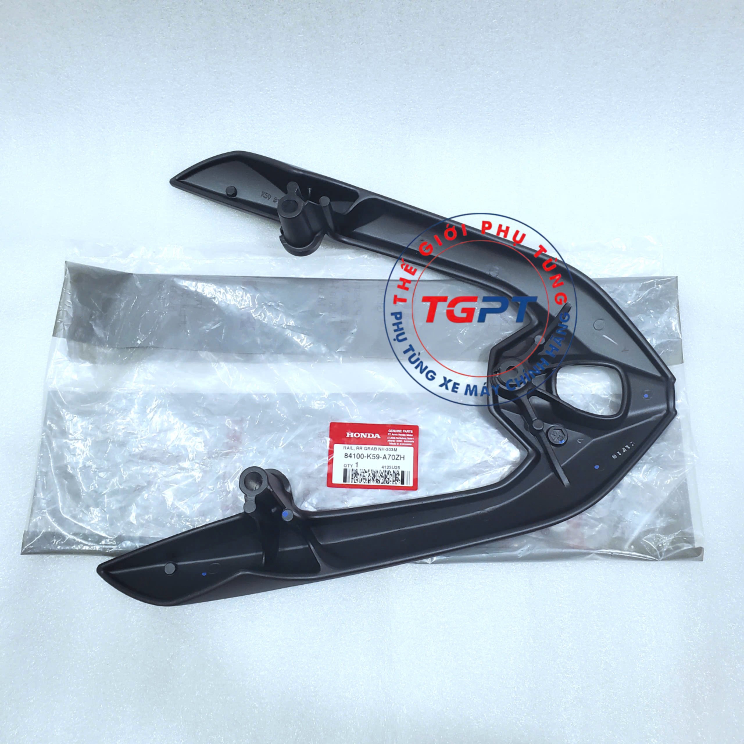 Tay dắt sau, Quai yên Vario 2018-2025, Click thái (125/150) - 84100-K59-A70ZH