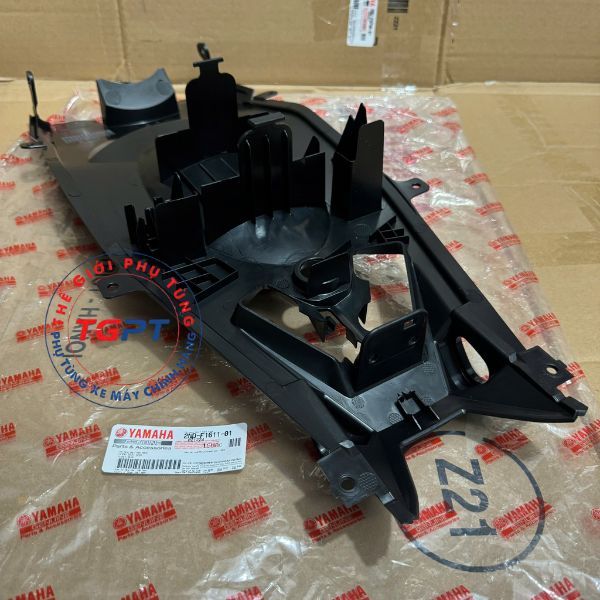 Chắn bùn sau, lót gầm bánh sau Exciter 150 2015-2020 /2ND-F1611-01