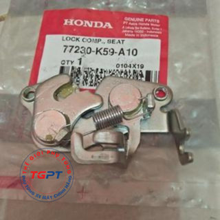 Pát yên sau Vario 150 /77230-K59-A10