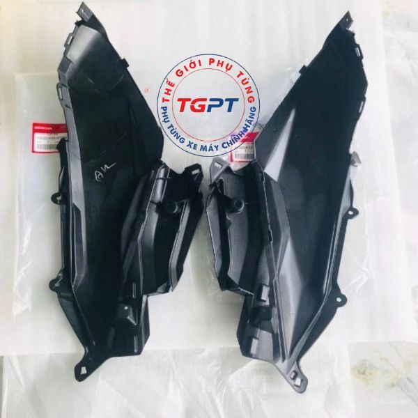 Cốp Fi,  Ốp gác chân Vario, Click thái 2018- 2022 (125/150) - 83620-K59-A70ZA/ 83520-K59-A70ZA