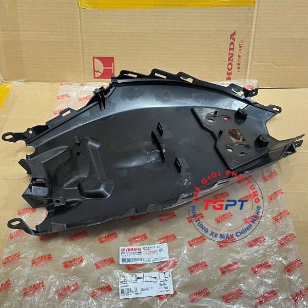 Chắn bùn sau, Lót gầm bánh sau Exciter 155 2021-2025 /B5V-F1611-01