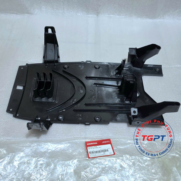 Tấm ốp sàn dưới *Nh1*, Sàn gầm Vario 160, Click 160 (2023-2025) - 64340-K2S-V00ZA