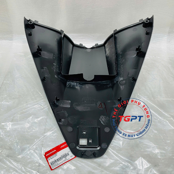 Ốp Trong Dưới, Ốp dưới yếm khóa SH 350i (2021-2026) - 81130-K1W-D00ZA