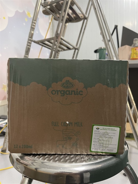 Sữa tươi hữu cơ nguyên kem Arla/Hộp 200ml (1Y+) - Thùng 12