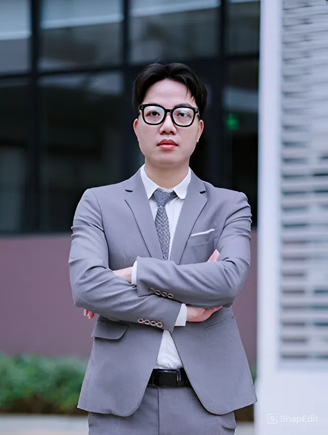 thầy QUỐC TRỊNH