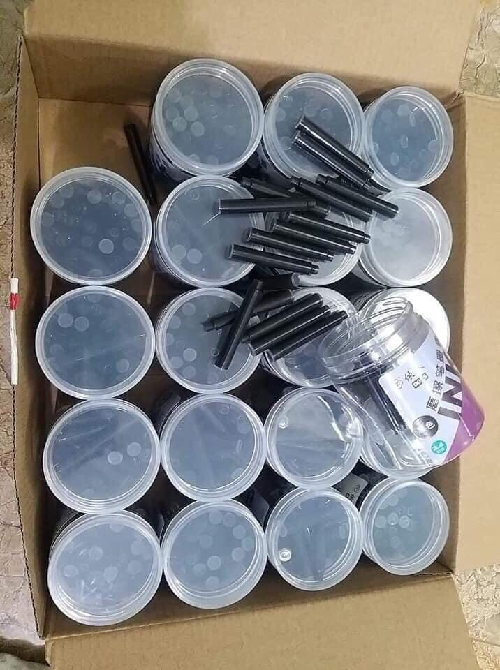 Ống mực xóa được màu đen