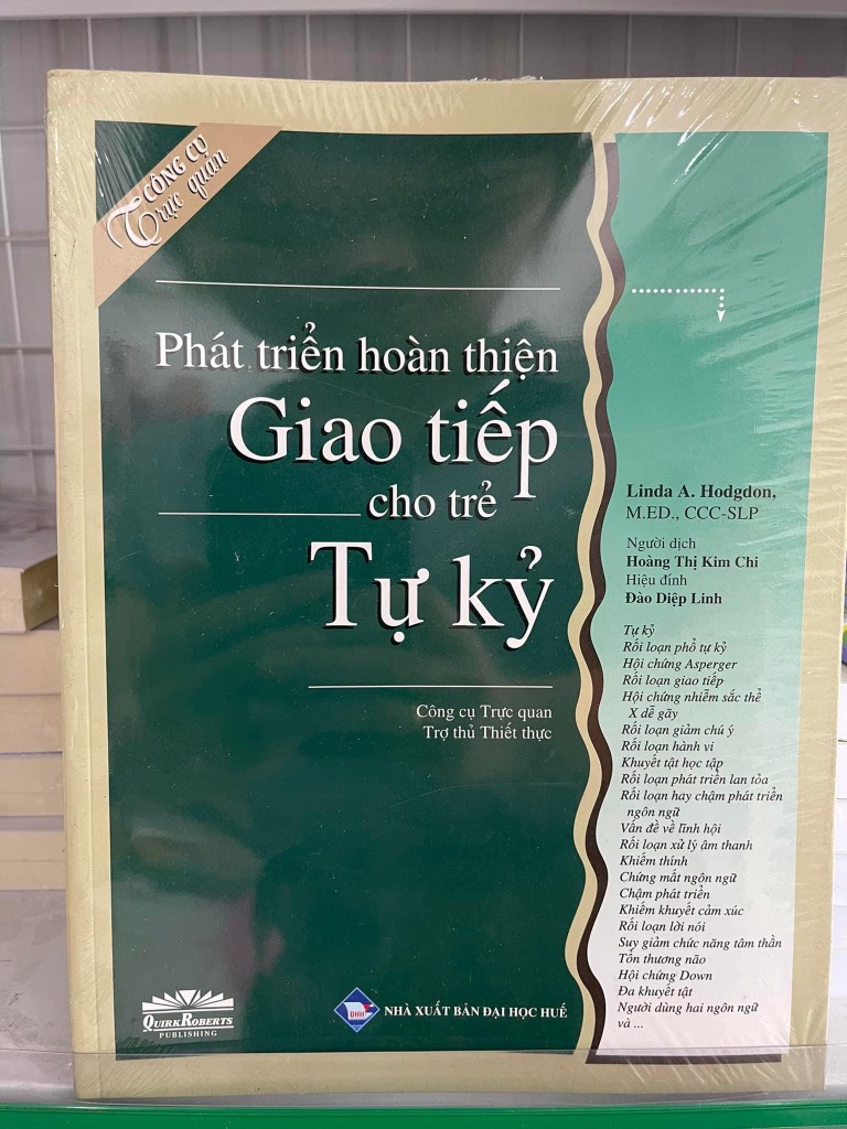 Phát triển toàn diện giao tiếp cho trẻ tự kỷ