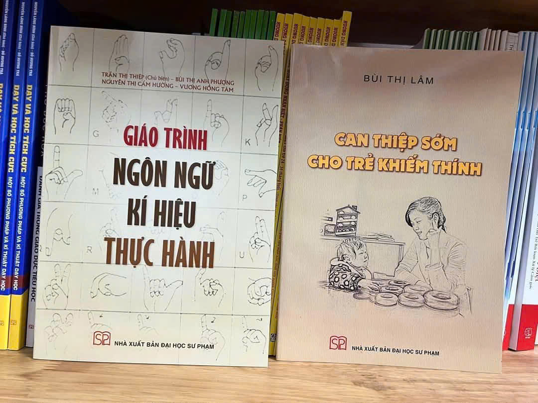 CB 2q giáo trình ngôn ngữ kí hiệu thực hành + can thiệp sớm cho trẻ khiếm thính
