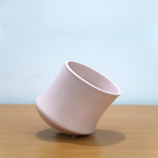 Chậu sứ trụ cong