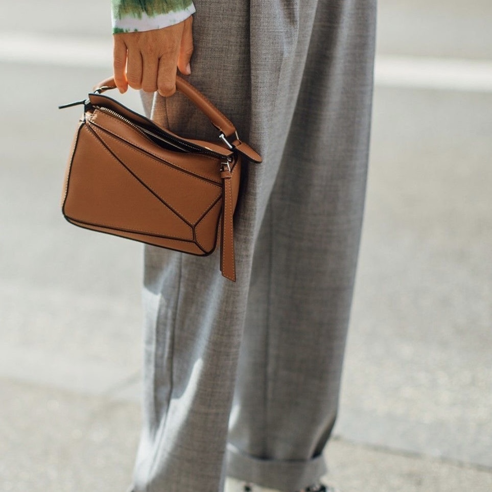 Túi Loewe Puzzle Classic Size Mini (Tan) [Mirror Quality]