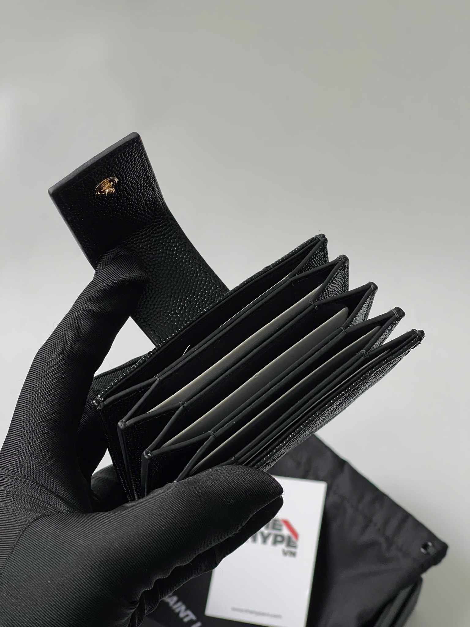 VÍ ĐỰNG THẺ SAINT LAURENT YSL CASSANDRE MATELASSE (BLACK)
