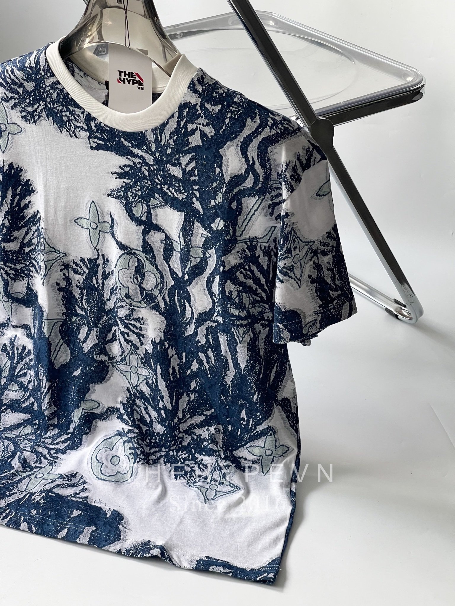 Áo thun Louis Vuitton LV Graphic Cotton Short-Sleeved (Blue) [Mirror Quality]