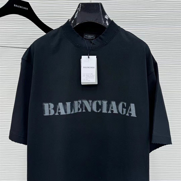 Áo Thun Balenciaga Stencil Type Medium Fit (Black) [Mirror Quality]