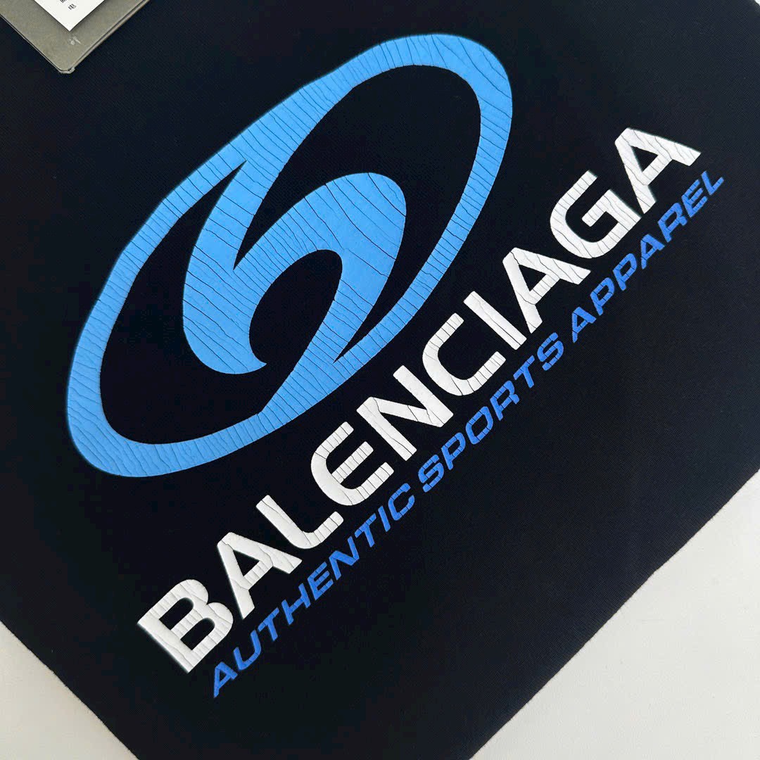 Áo Thun Balenciaga BLCG Surfer Cracked Vintage cotton (Black) [Mirror Quality]