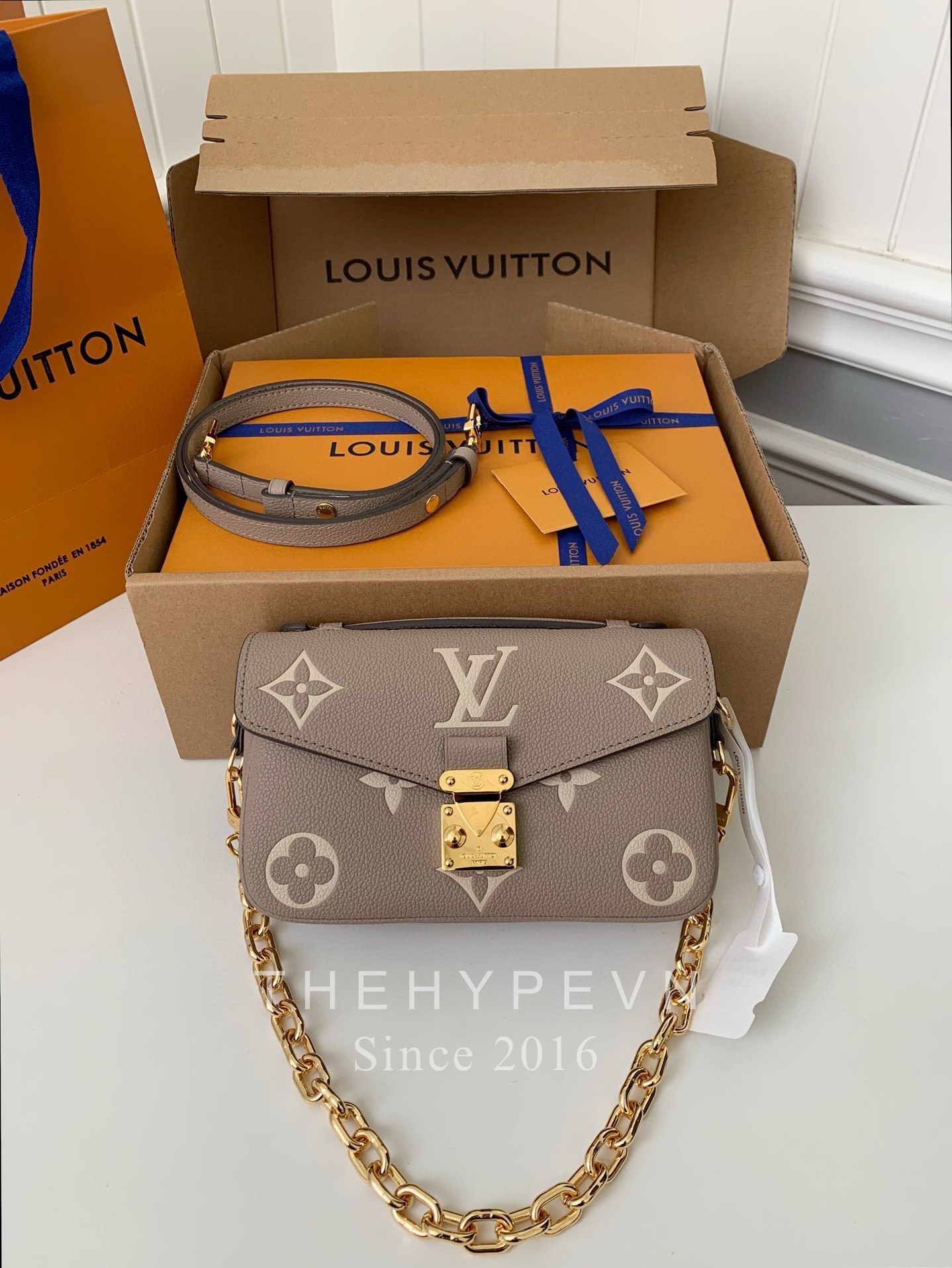 LOUIS VUITTON BAG - Túi LV Pochette Métis East West (Cream) [Mirror Quality]