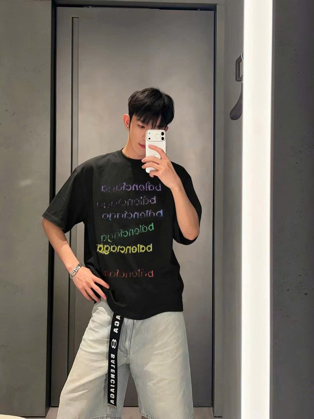 ÁO THUN BALENCIAGA COLOR (BLACK )