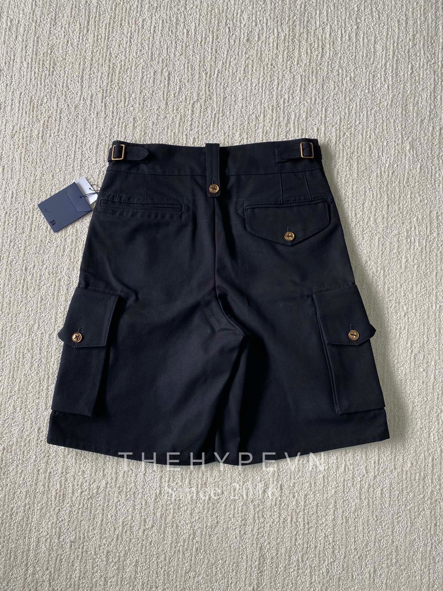 Quần Shorts Louis Vuitton Lovers motif with rivets ( Black )